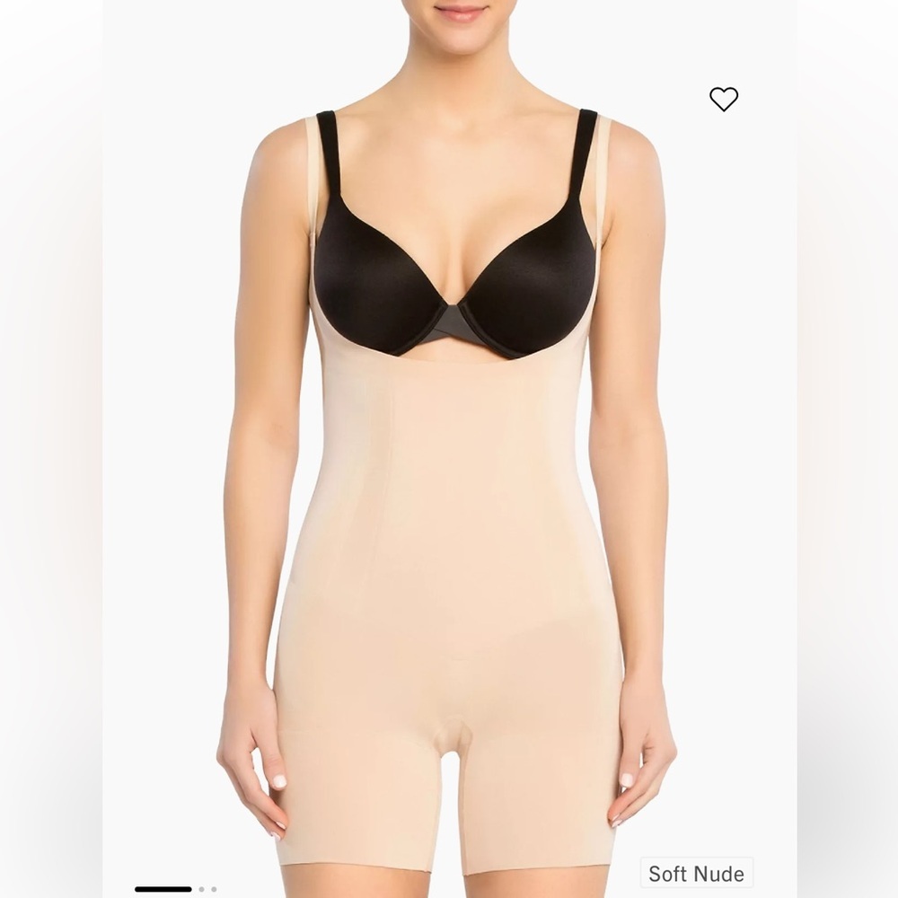 Spanx-L-soft nude-body suit, Shapeware, pullover, adjustable straps, Shape-ware.